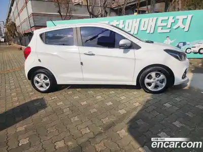 Chevrolet Spark 2016 1.0 Автомат в Москве № 1290229, миниатюра 2