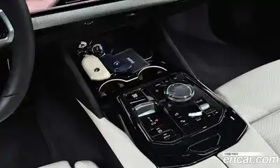 BMW 5-Series 2025 2.0 гидро в Москве № 1290539, миниатюра 8