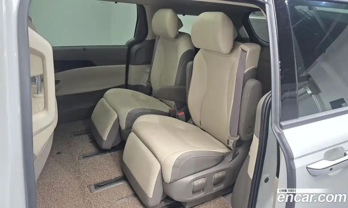 Kia Canival 2022 2.2 Автомат в Москве № 1290868, фото 11