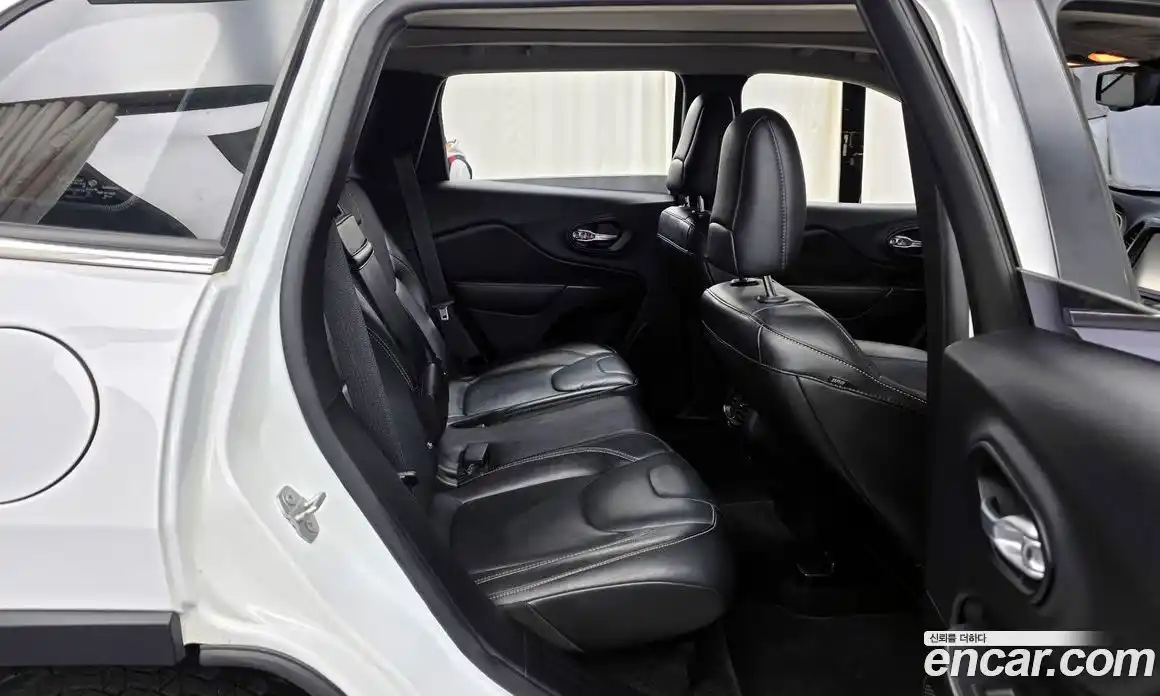 Jeep Cherokee 2015 2.0 гидро в Москве № 1291014, фото 12