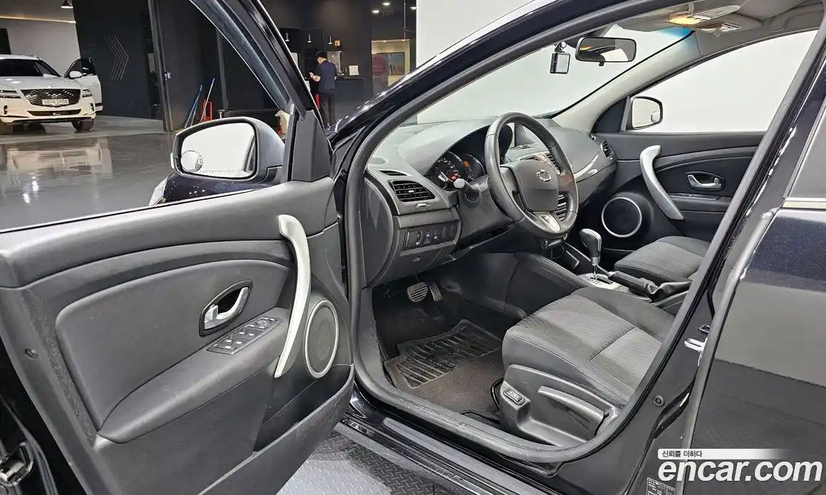 Renault SM3 2011 1.6 гидро в Москве № 1291173, фото 11