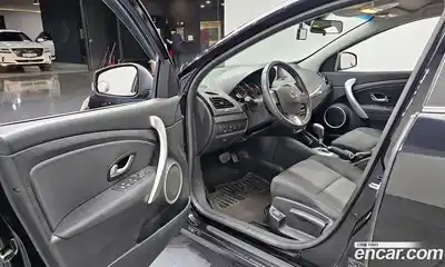 Renault SM3 2011 1.6 гидро в Москве № 1291173, миниатюра 11