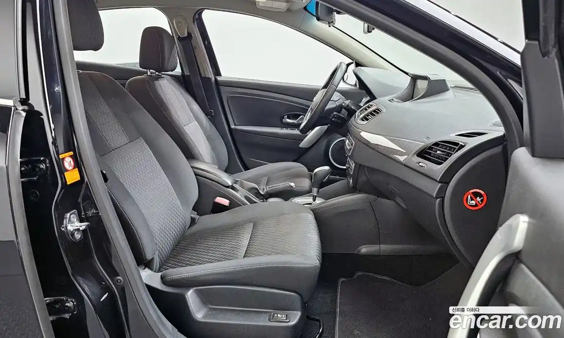 Renault SM3 2011 1.6 гидро в Москве № 1291173, фото 10