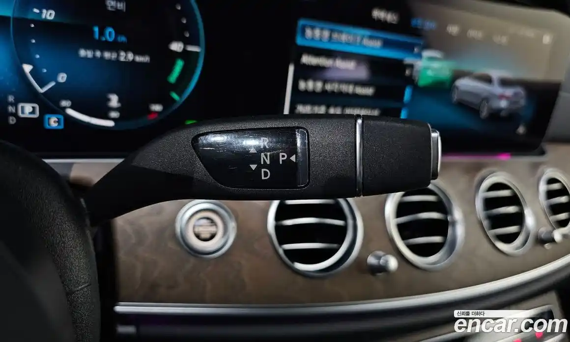 Mercedes-Benz E-Class 2022 2.0 гидро в Москве, фото 9