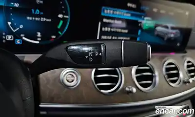 Mercedes-Benz E-Class 2022 2.0 гидро в Москве, миниатюра 9