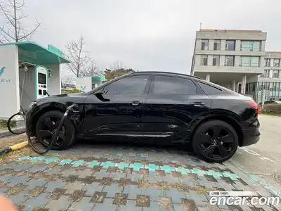 Audi e-tron, 2021