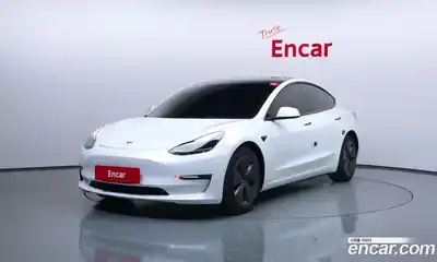 Tesla Model 3, 2022