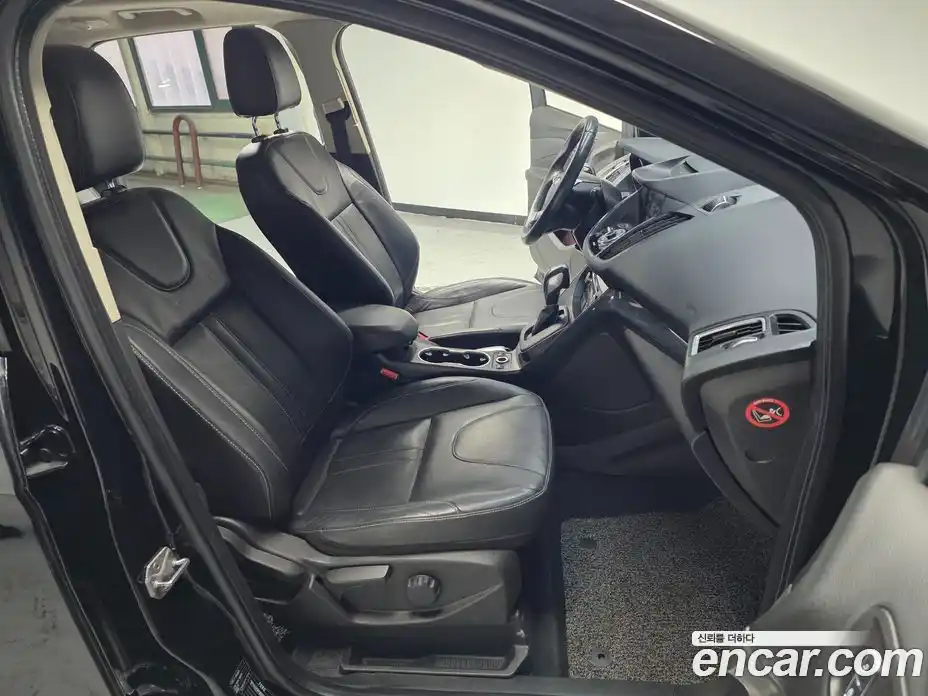 Ford Kuga 2016 2.0 гидро в Москве № 1294832, фото 11