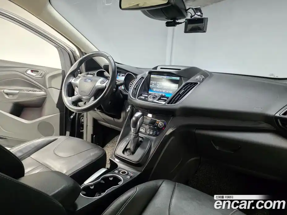 Ford Kuga 2016 2.0 гидро в Москве № 1294832, фото 7