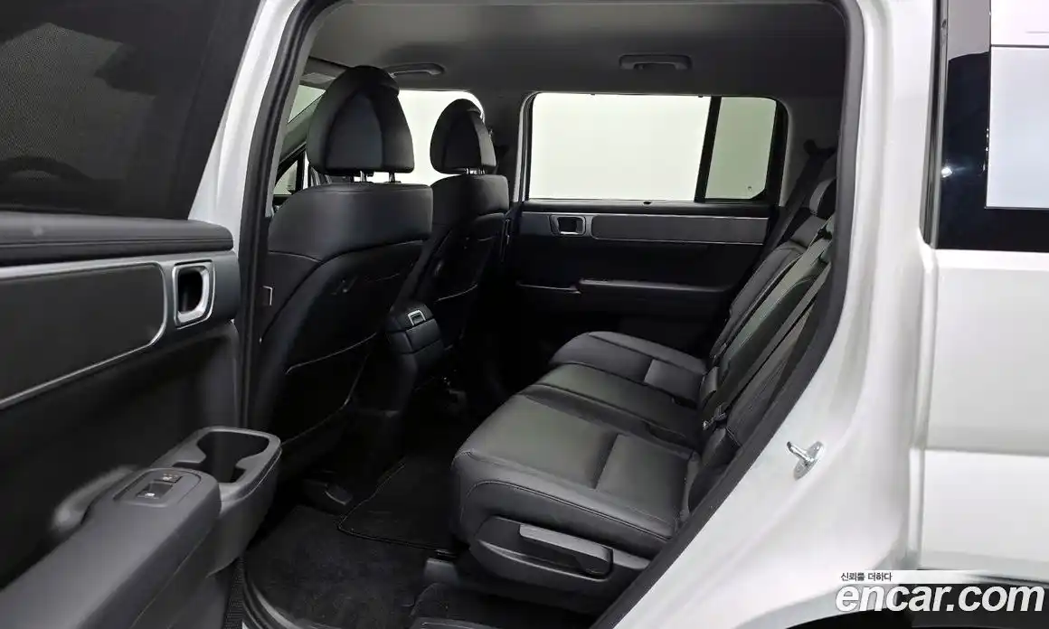Hyundai Santa Fe 2023 2.5 гидро в Москве № 131048, фото 12