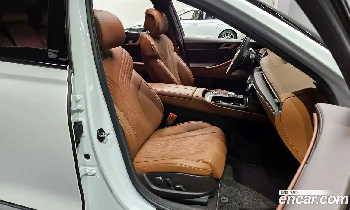 Genesis G80 2023 2.5 гидро в Москве, фото 10