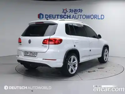 Volkswagen Tiguan 2015 2.0 гидро в Москве № 199202, миниатюра 2