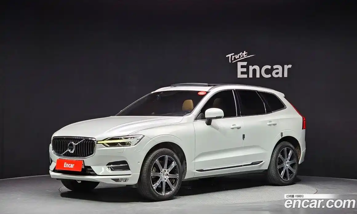 Volvo XC60 2019 2.0 гидро в Москве № 230609, фото 1