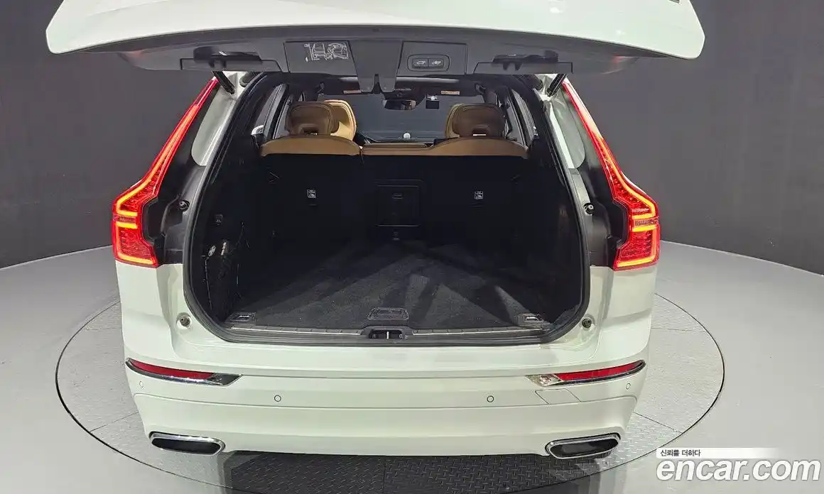 Volvo XC60 2019 2.0 гидро в Москве № 230609, фото 20