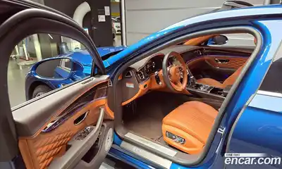 Bentley Flying Spur 2023 4.0 гидро в Москве № 256693, миниатюра 11