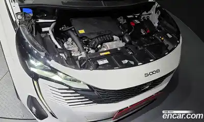 Peugeot 5008 2024 1.2 гидро в Москве № 284301, миниатюра 6