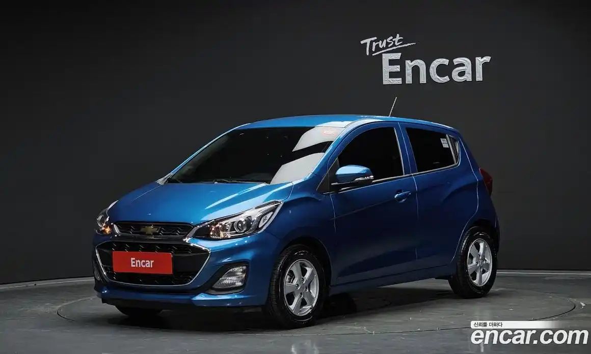 Chevrolet Spark 2020 1.0 гидро в Москве № 40563, фото 1