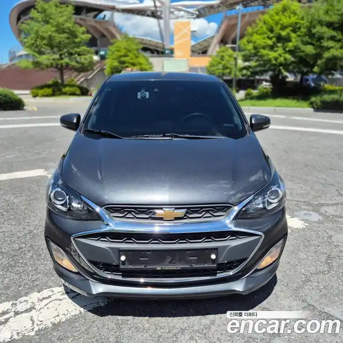 Chevrolet Spark 2018 1.0 гидро в Москве № 69921, фото 1