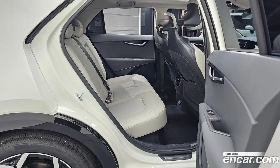 Kia Niro 2025 1.6 гидро в Москве № 1244925, фото 12