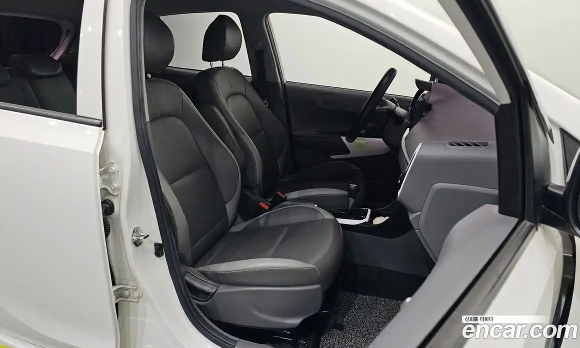 Kia Morning 2018 1.0 Автомат в Москве № 1245059, фото 12