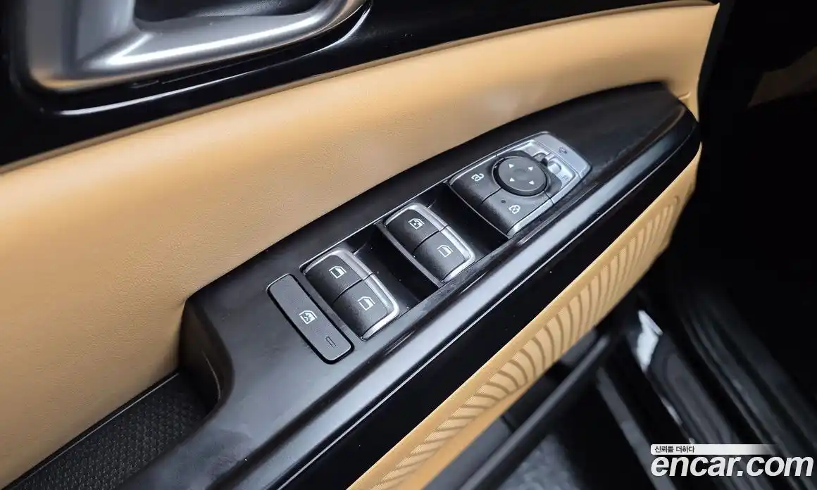 Kia Canival 2022 2.2 Автомат в Москве № 1245348, фото 14