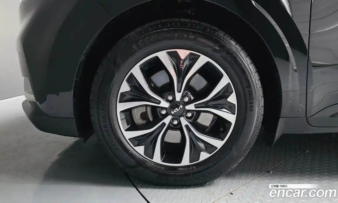 Kia Canival 2022 2.2 Автомат в Москве № 1245348, фото 5