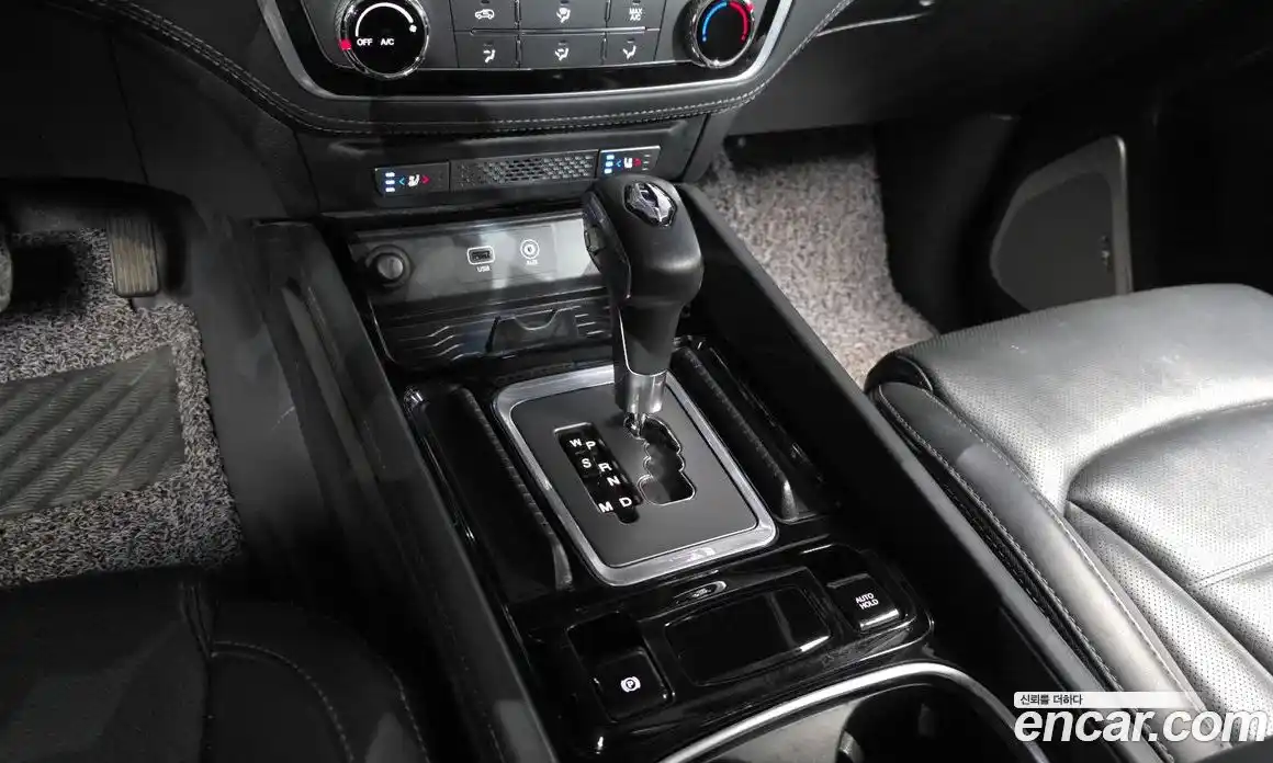 SsangYong Rexton 2018 2.2 Автомат в Москве № 1245871, фото 9