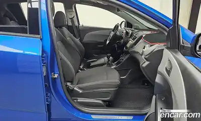 Chevrolet Aveo 2016 1.4 Механическая в Москве № 1246738, миниатюра 11