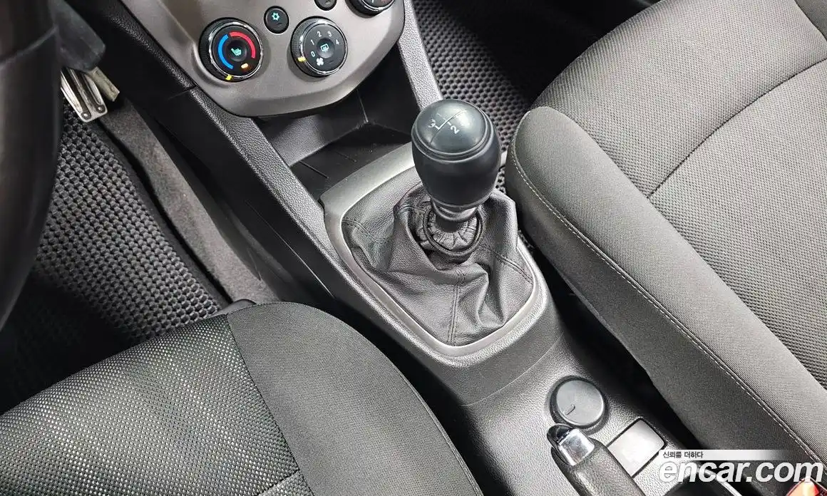 Chevrolet Aveo 2016 1.4 Механическая в Москве № 1246738, фото 9