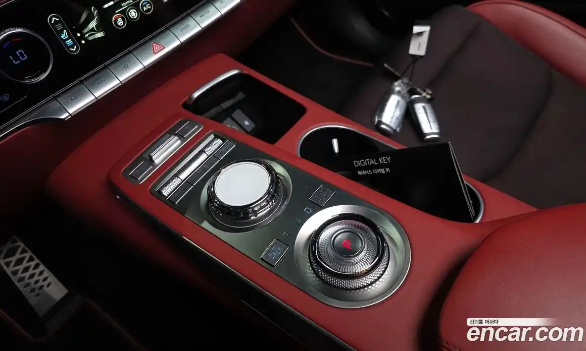 Genesis GV70 2022 2.5 гидро в Москве № 1248443, фото 9