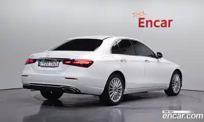 Mercedes-Benz E-Class 2021 2.0 гидро в Москве, миниатюра 2