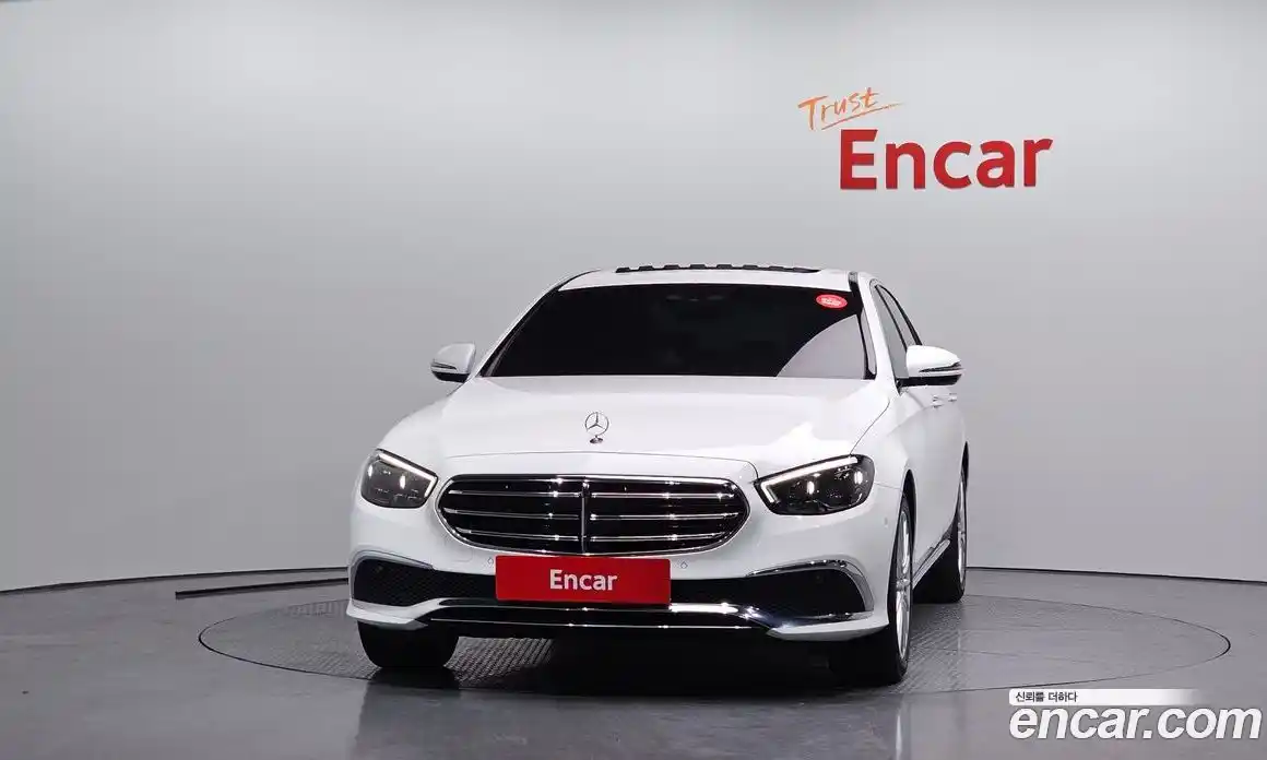 Mercedes-Benz E-Class 2021 2.0 гидро в Москве, фото 3