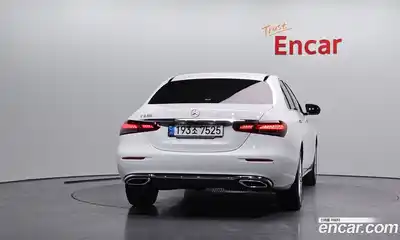 Mercedes-Benz E-Class 2021 2.0 гидро в Москве, миниатюра 4