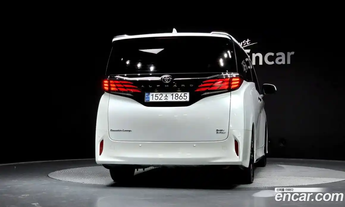 Toyota Alphard 2024 2.5 гидро в Москве № 1249837, фото 4