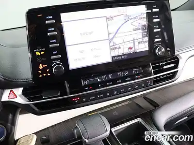Toyota Sienna 2023 2.5 гидро в Москве № 1250209, миниатюра 7