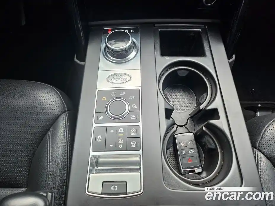 Land Rover Discovery 2018 2.0 гидро в Москве № 1250664, фото 15