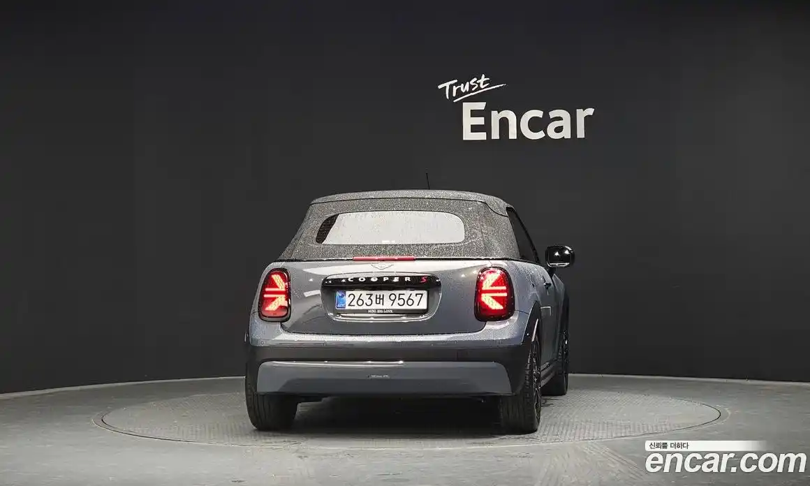 Mini Cooper Convertible 2025 2.0 гидро в Москве № 1250727, фото 4
