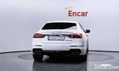 Maserati Quattroporte 2018 3.0 гидро в Москве № 1253303, миниатюра 4