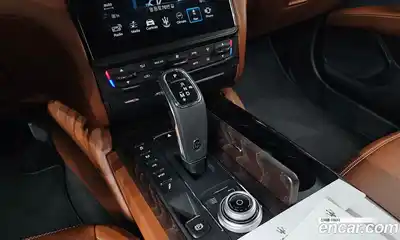 Maserati Quattroporte 2018 3.0 гидро в Москве № 1253303, миниатюра 9