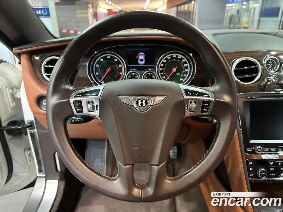 Bentley Continental 2016 4.0 гидро в Москве № 1253758, фото 17