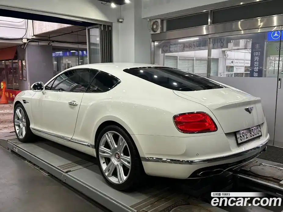 Bentley Continental 2016 4.0 гидро в Москве № 1253758, фото 3