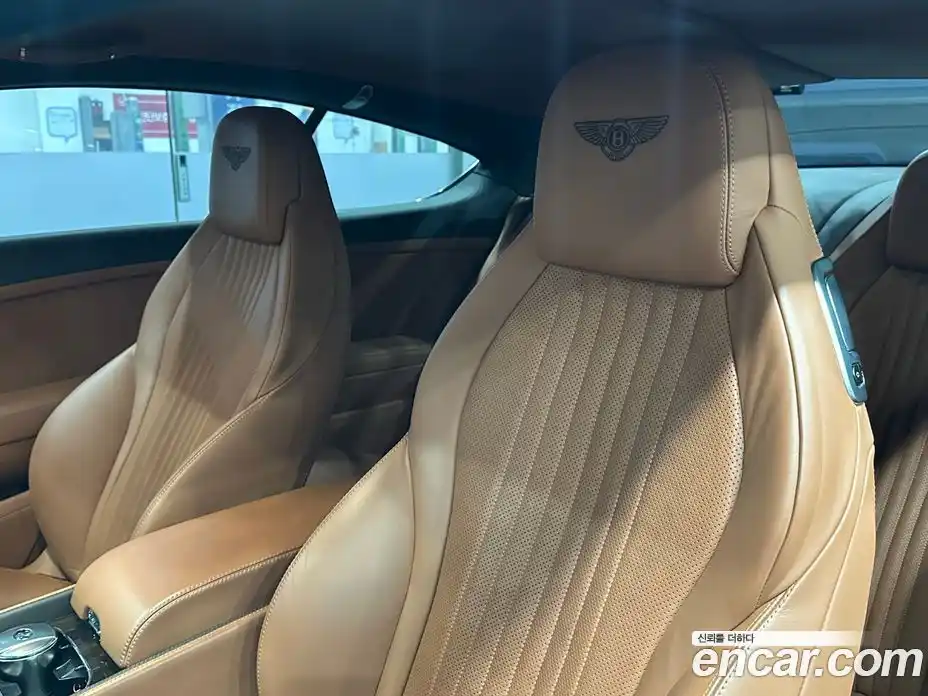 Bentley Continental 2016 4.0 гидро в Москве № 1253758, фото 6