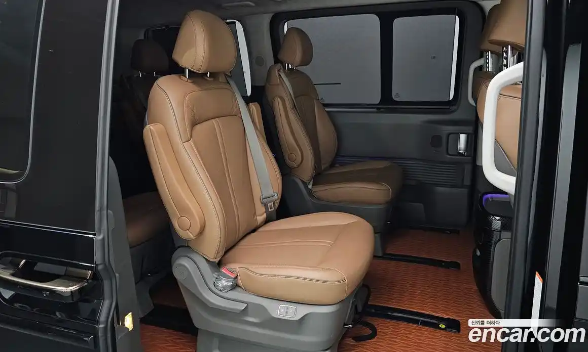 Hyundai Staria 2024 1.6 гидро в Москве № 1277947, фото 12