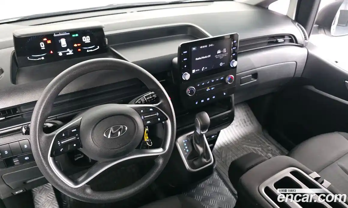 Hyundai Staria 2023 2.2 гидро в Москве № 1278004, фото 7