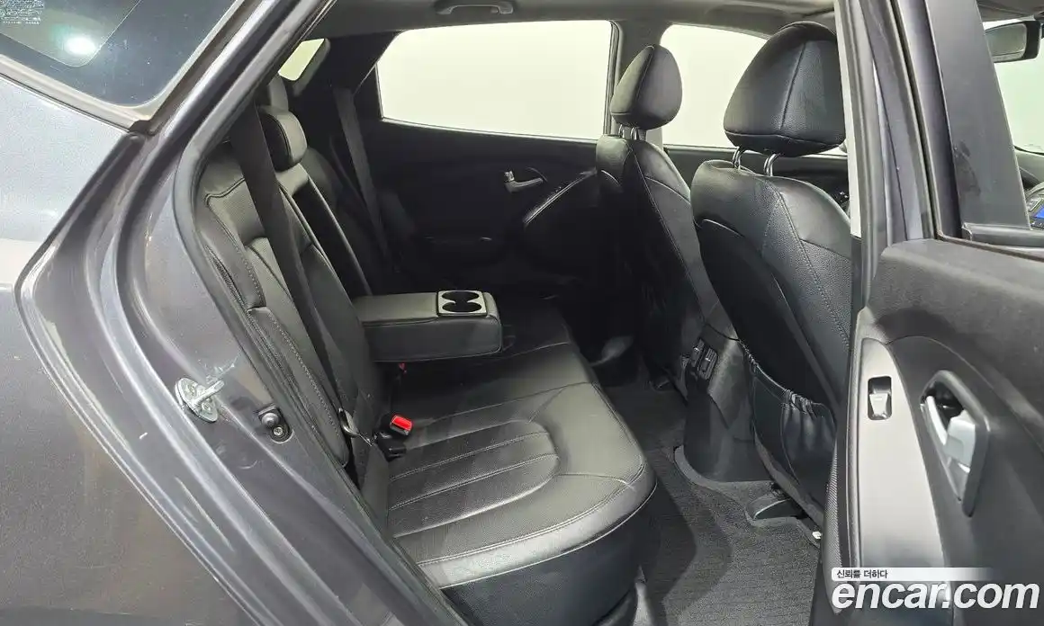 Hyundai Tucson 2013 2.0 гидро в Москве № 1278014, фото 11