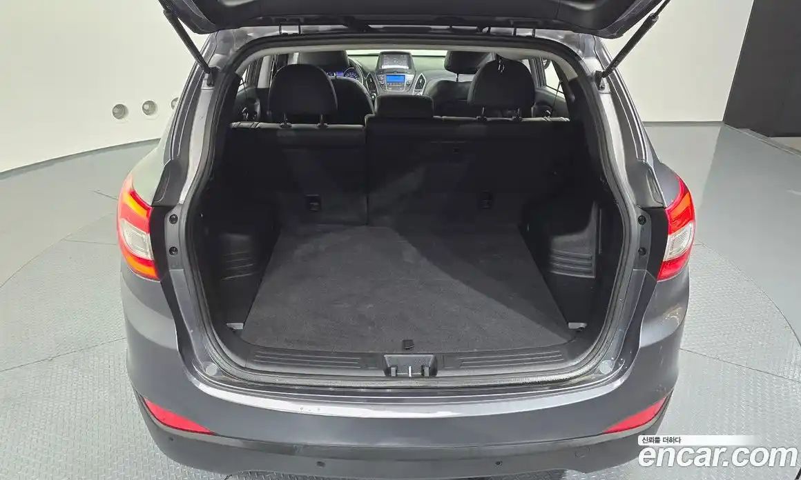 Hyundai Tucson 2013 2.0 гидро в Москве № 1278014, фото 19