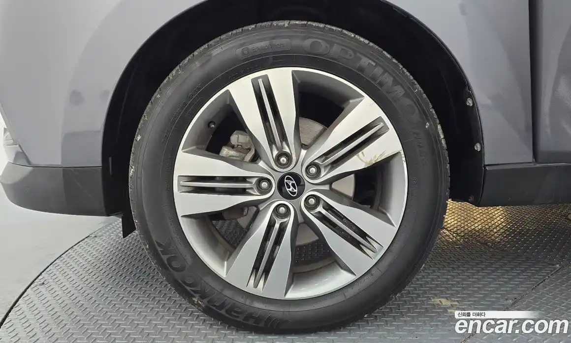 Hyundai Tucson 2013 2.0 гидро в Москве № 1278014, фото 4