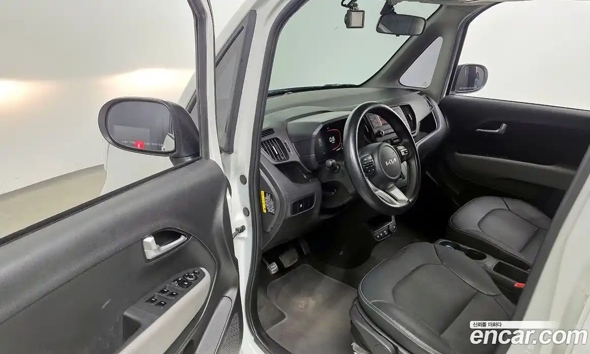 Kia Ray 2024 1.0 Автомат в Москве № 1278166, фото 10