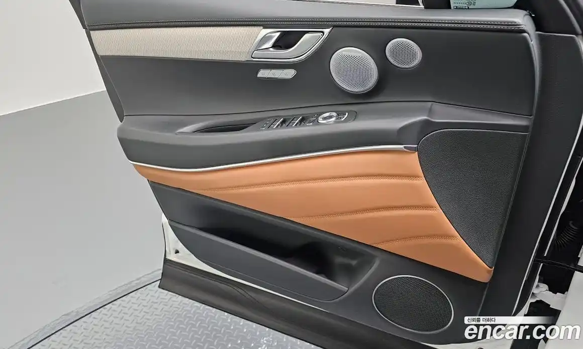 Genesis GV80 2024 2.5 Автомат в Москве № 1278269, фото 14