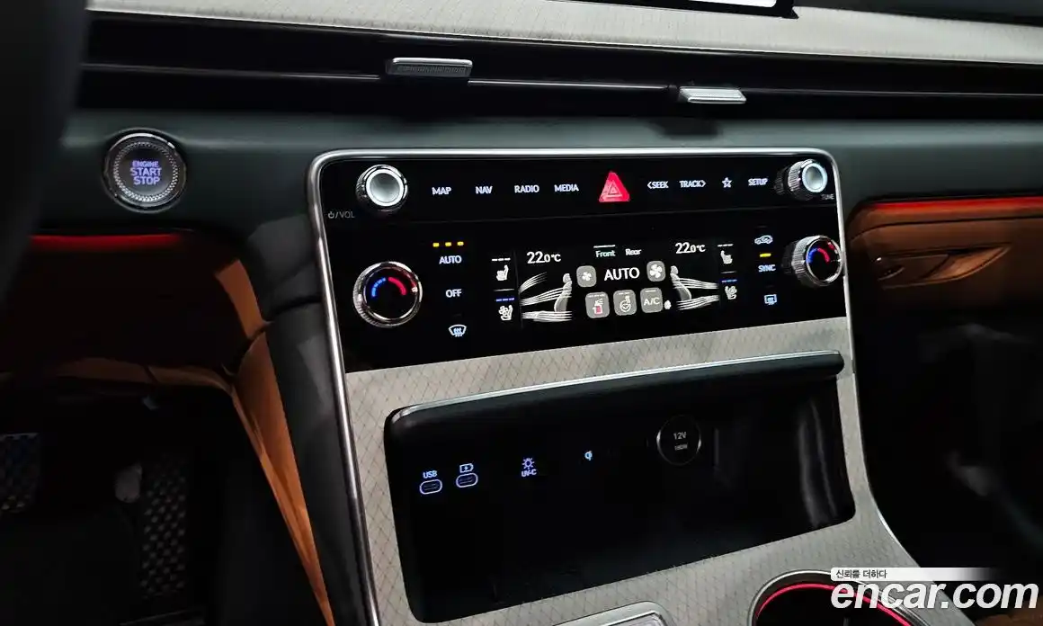 Genesis GV80 2024 2.5 Автомат в Москве № 1278269, фото 17